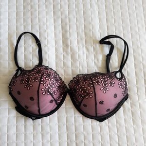 Victoria’s Secret, sexy little things, 34DD bra.